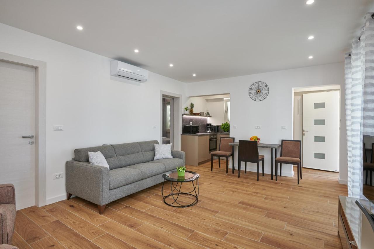 Newly Renovated Apt. Near To Entrance To Old Town Ντουμπρόβνικ Εξωτερικό φωτογραφία