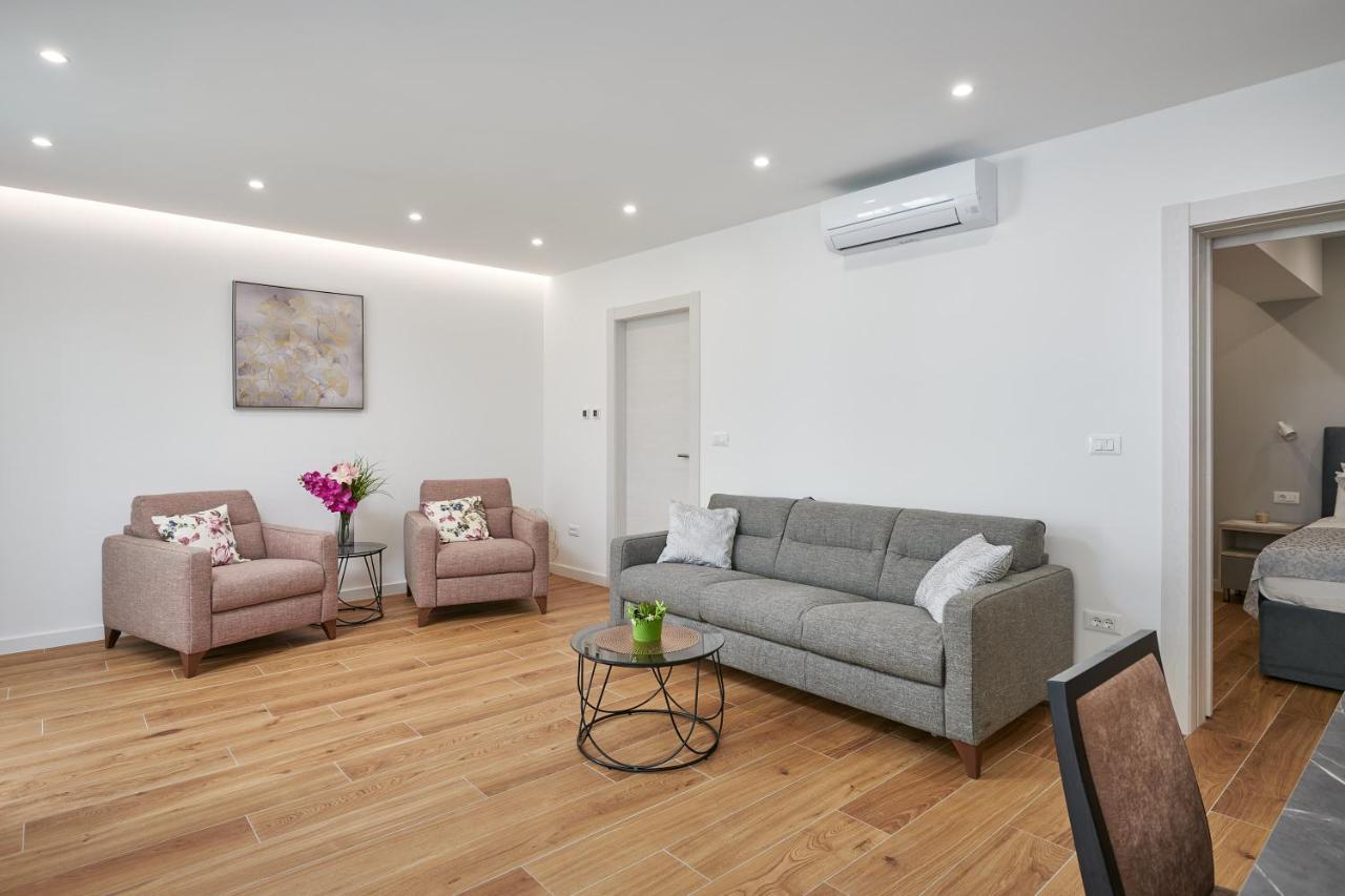 Newly Renovated Apt. Near To Entrance To Old Town Ντουμπρόβνικ Εξωτερικό φωτογραφία
