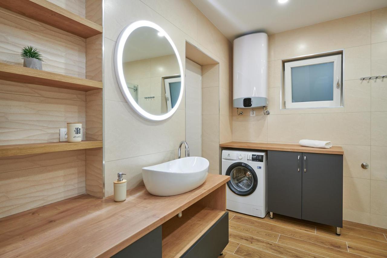 Newly Renovated Apt. Near To Entrance To Old Town Ντουμπρόβνικ Εξωτερικό φωτογραφία